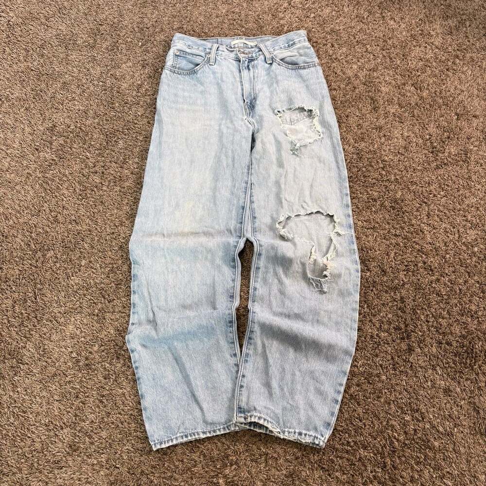 Levi's '94 Baggy Size 25 Distressed Light Wash Jeans
